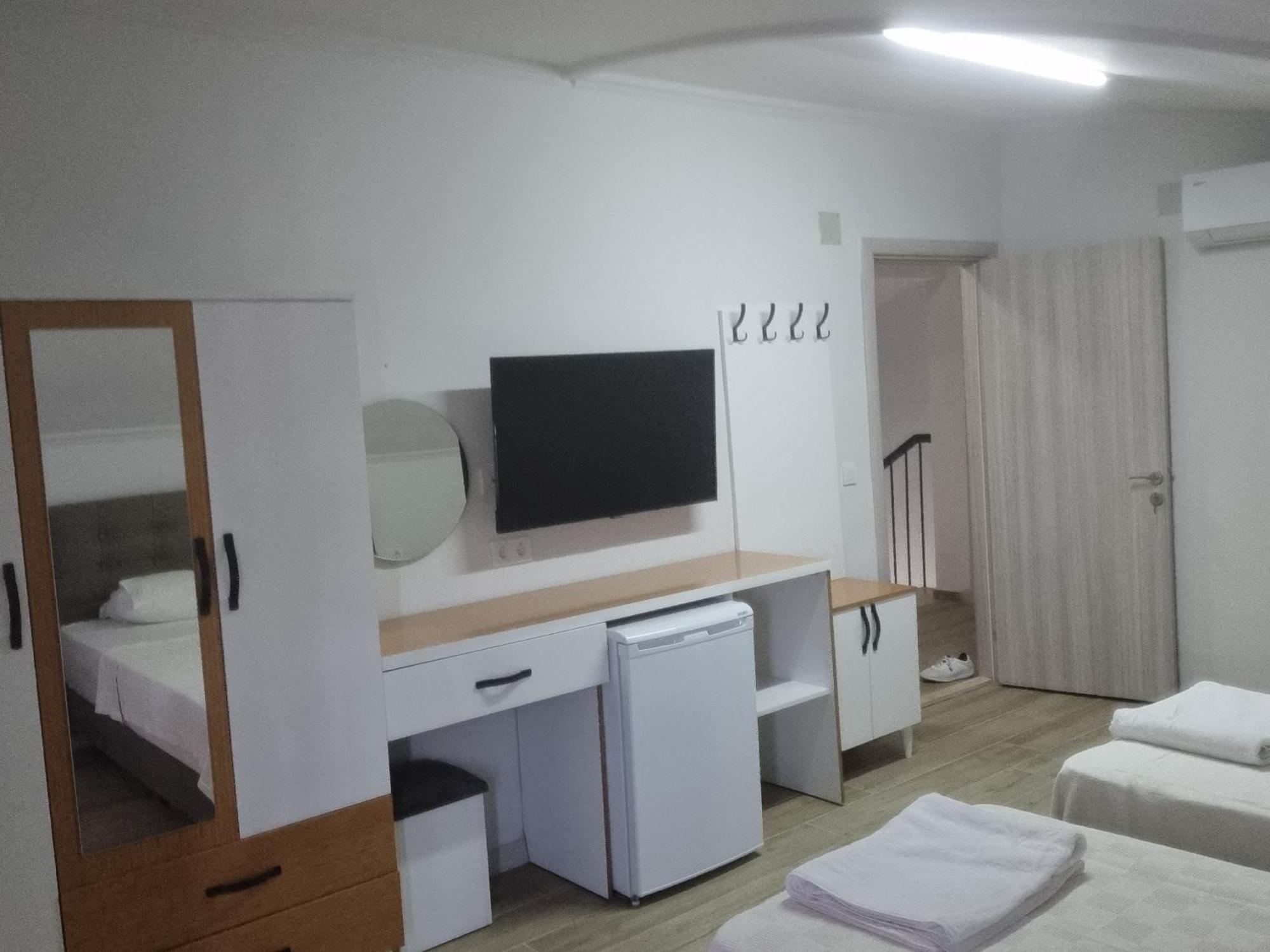 Yasam Park Apart Hotel - Fethiye Calis Beach Номер фото